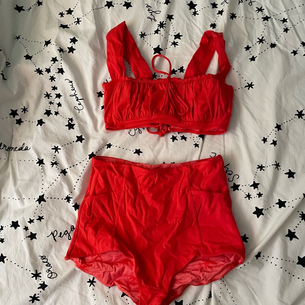 POPFLEX sea maiden top and high waisted bottom two piece medium